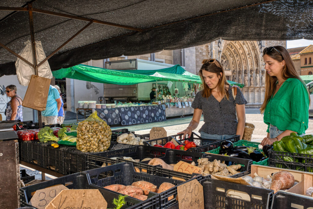 Marché hebdomadaire de Castelló d&rsquo;Empúries